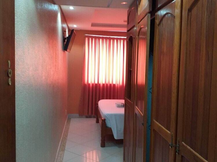 Hotel Iparana Paradise