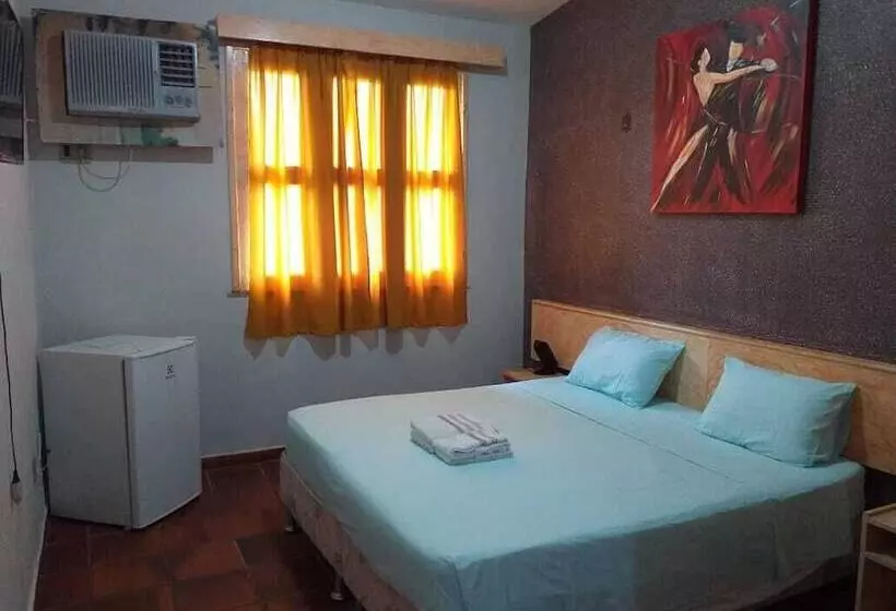 Hotel Iparana Paradise