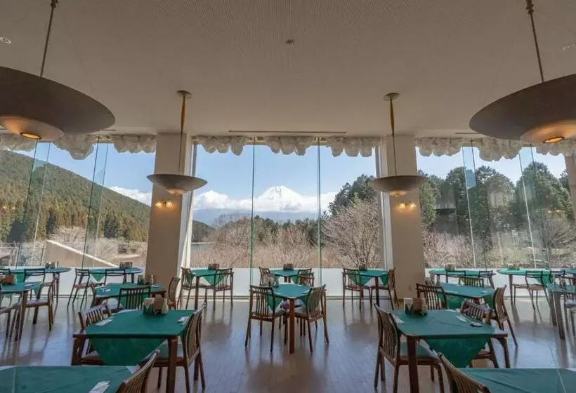 Отель Kyukamura Fuji