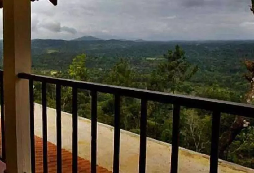 Отель Porcupine Castle