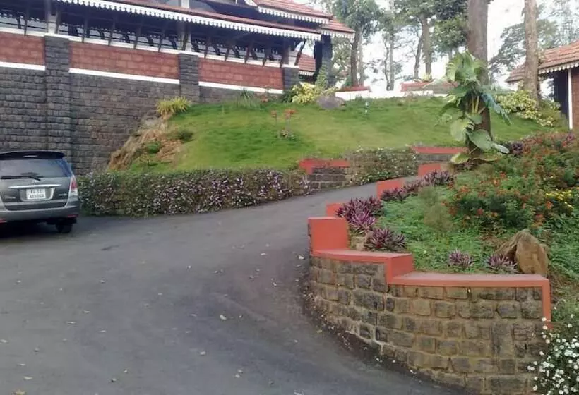 Отель Porcupine Castle