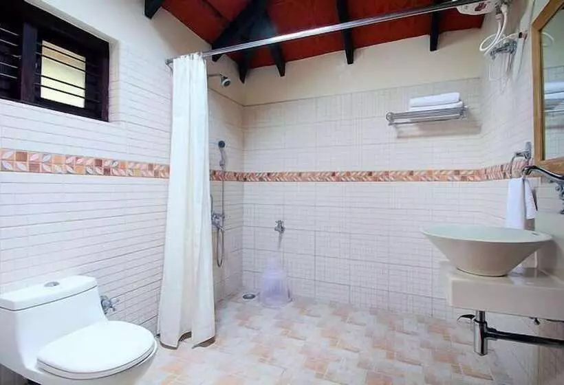 Отель Porcupine Castle