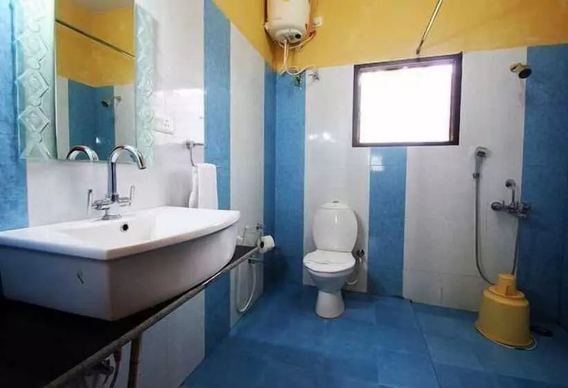 Отель Porcupine Castle