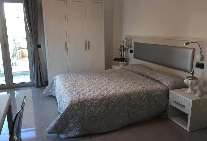 هتل Residence Albachiara