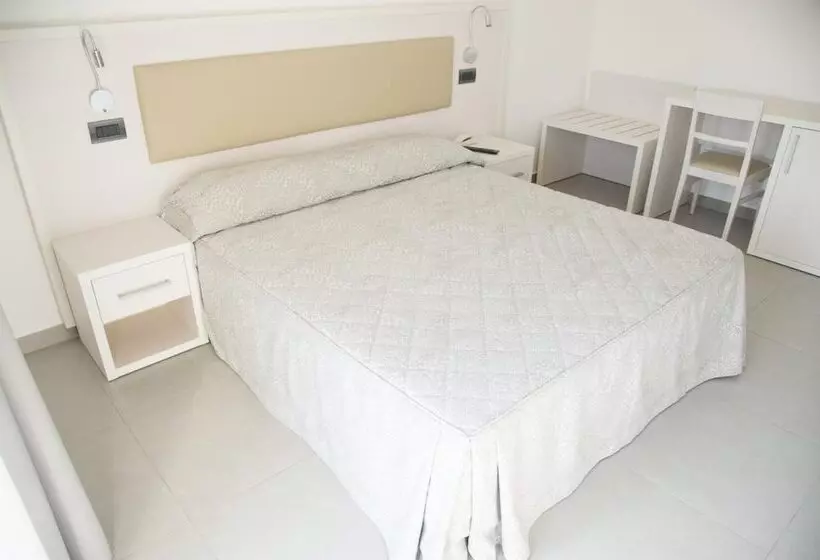 هتل Residence Albachiara