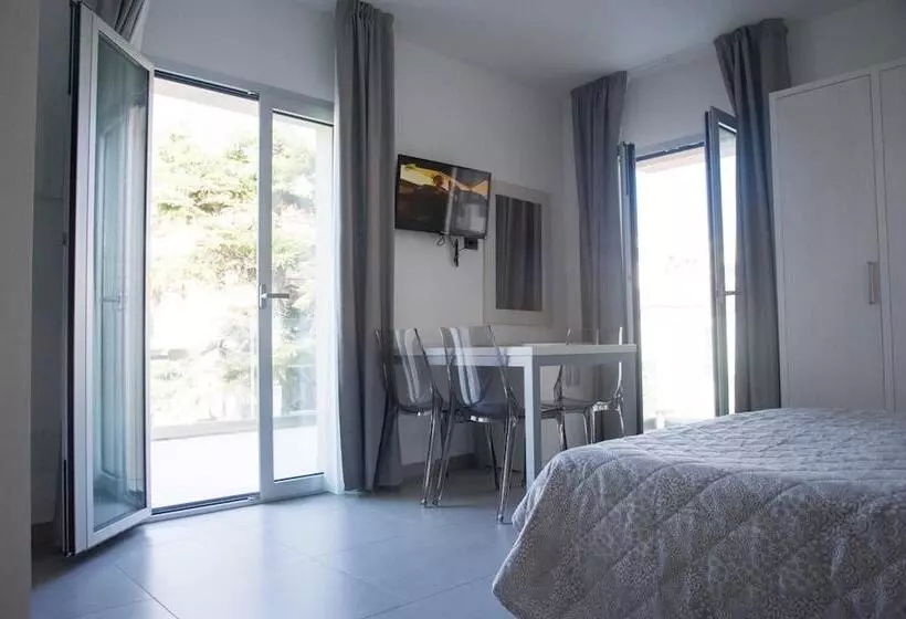 هتل Residence Albachiara