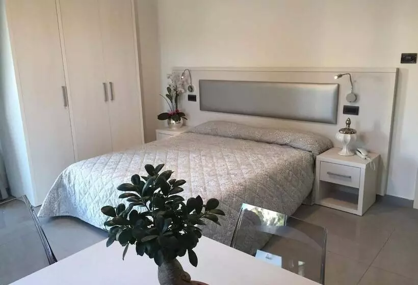 هتل Residence Albachiara