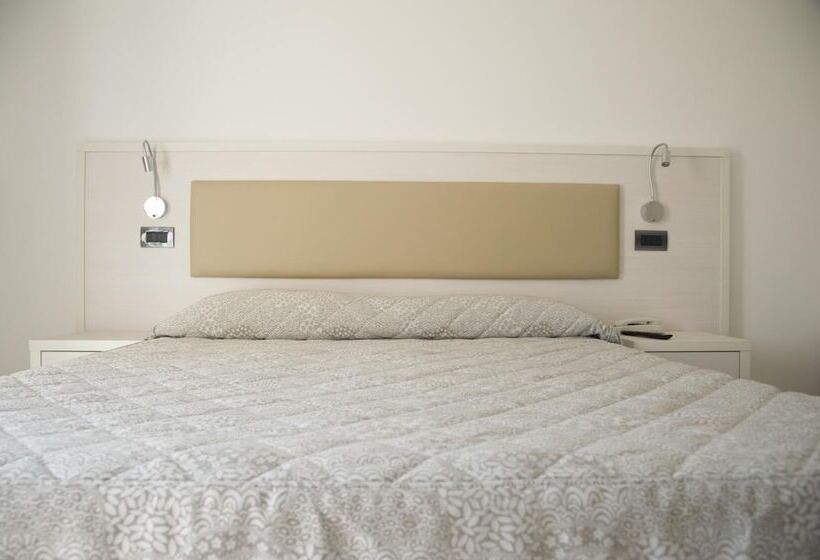 هتل Residence Albachiara