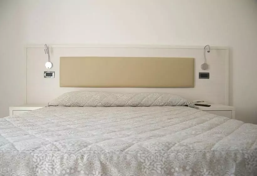 هتل Residence Albachiara