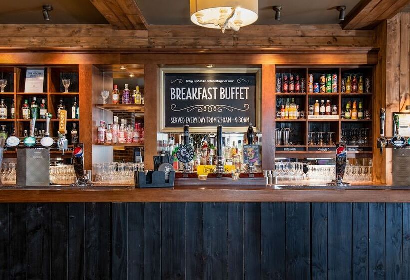 Отель The Coniston Inn   The Inn Collection Group