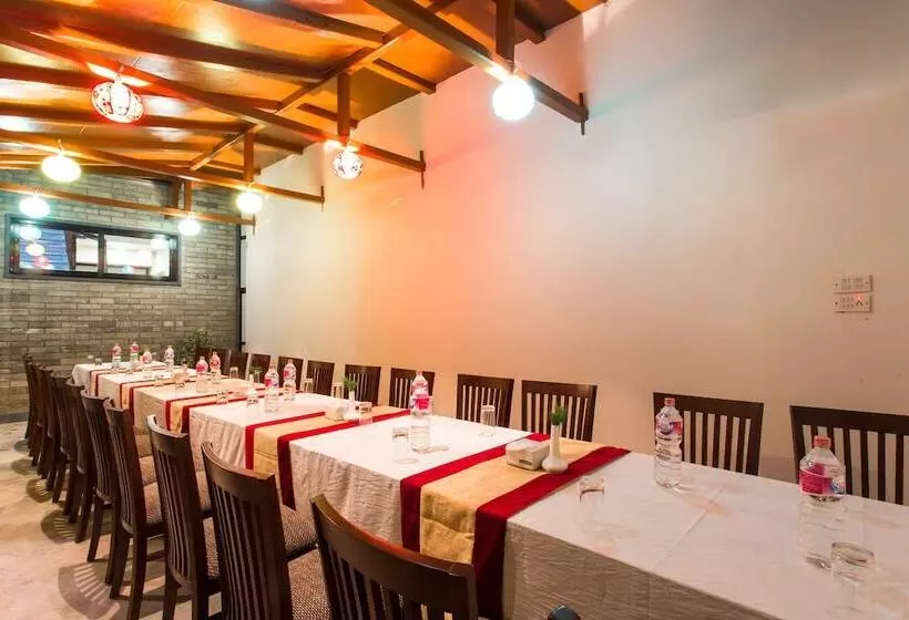 فندق Utsab Himalaya