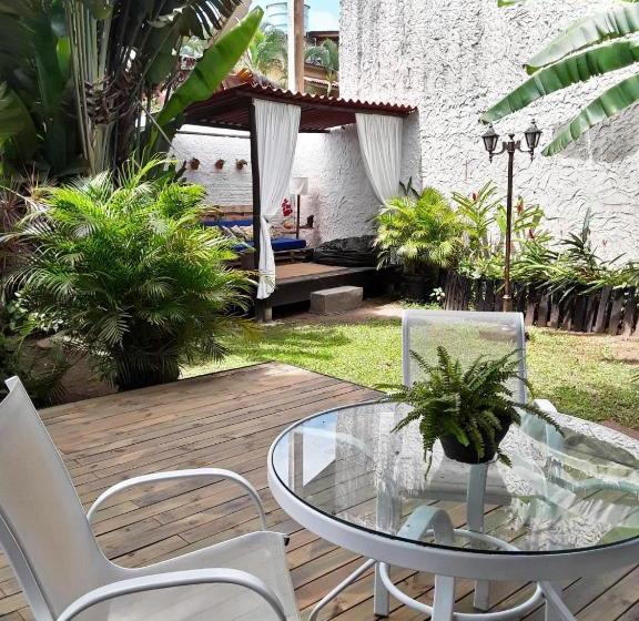 هتل Villa Miracá Guest House