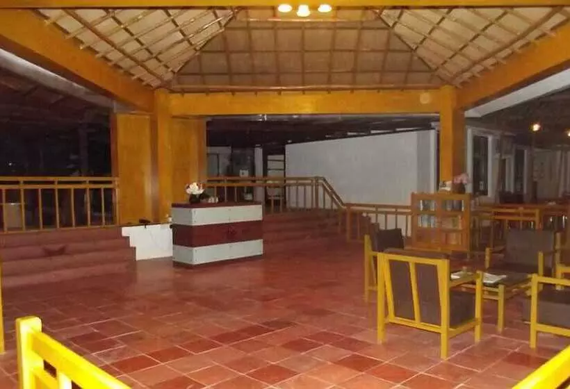 Hotelli Village Retreat