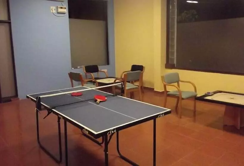 Hotelli Village Retreat