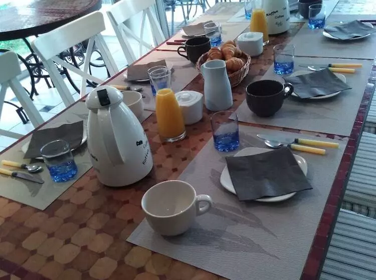 Пансион Les Hotes Du Paradis