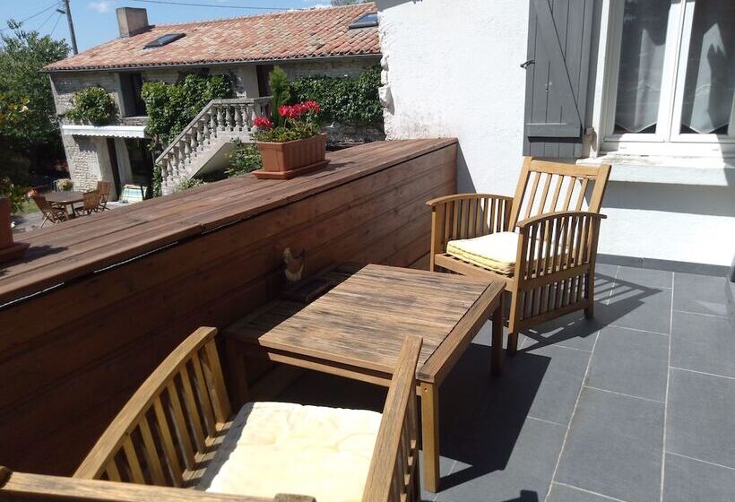 بنسيون Les Hotes Du Paradis