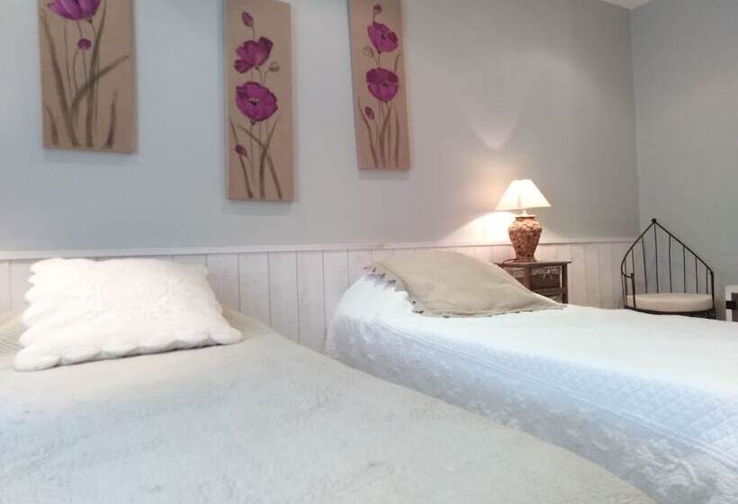 بنسيون Les Hotes Du Paradis