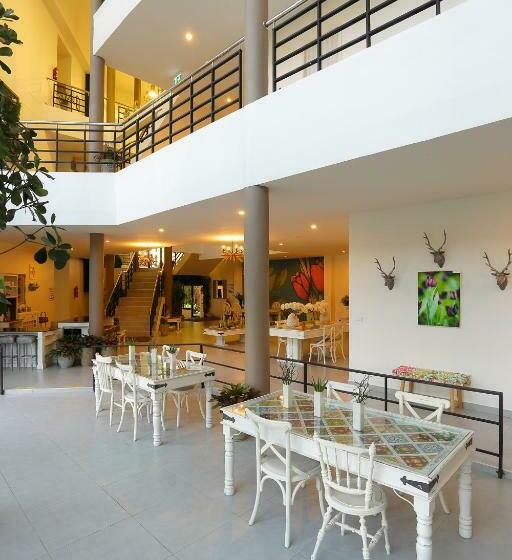 Play La Ploen Boutique Resort