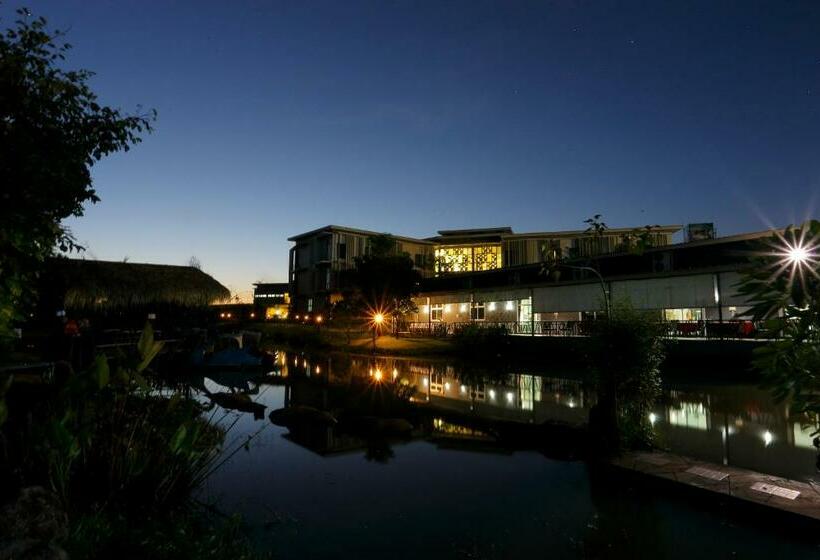 Play La Ploen Boutique Resort