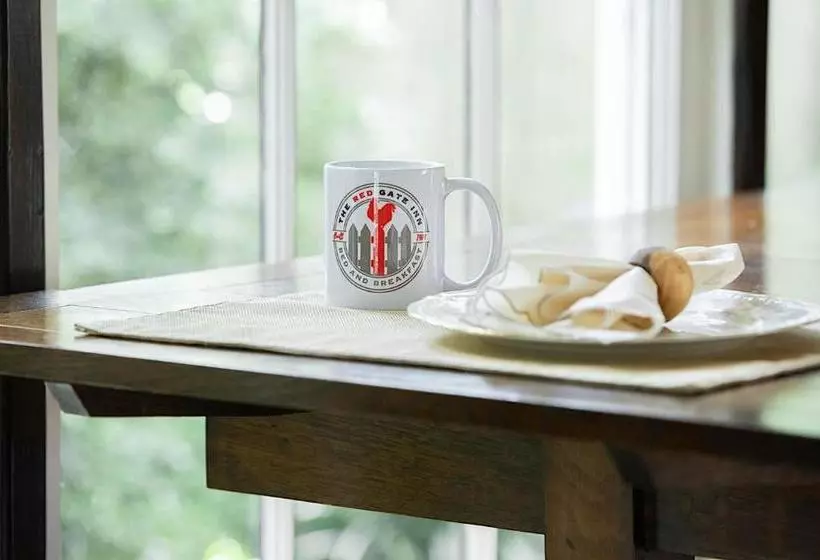 تختخواب و صبحانه Red Gate Inn