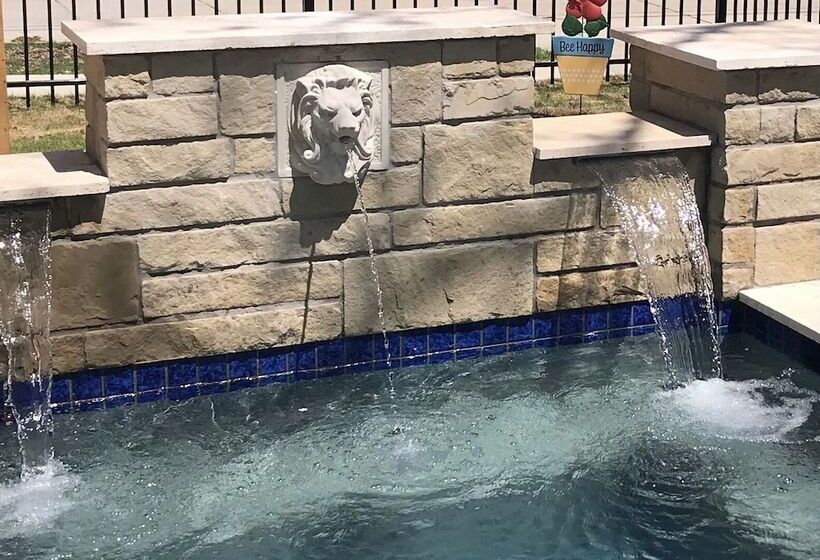 مبيت وإفطار Red Gate Inn