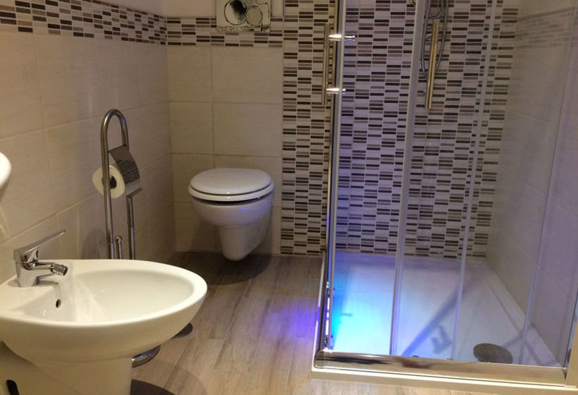 مبيت وإفطار Villa Angela Suite