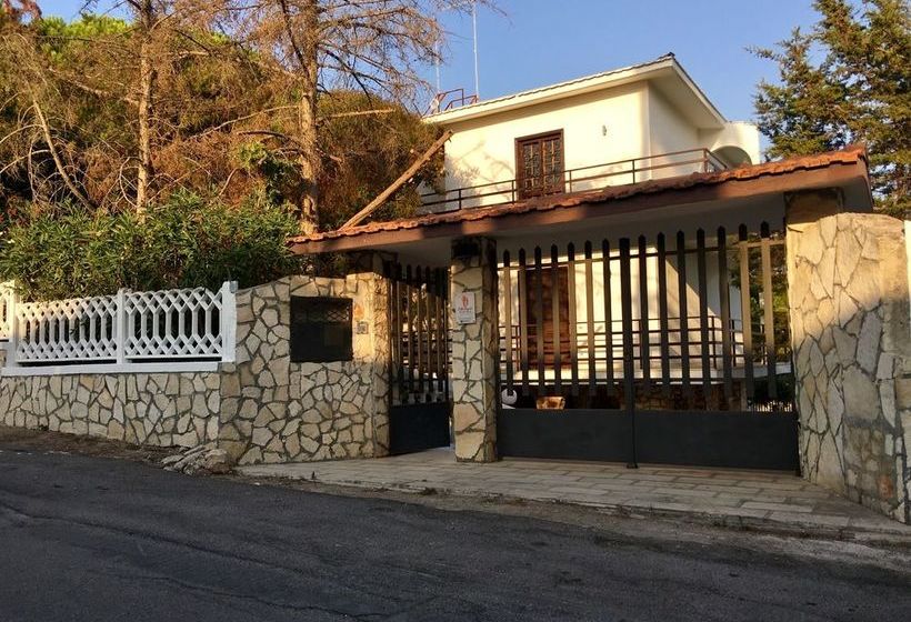 مبيت وإفطار Villa Angela Suite