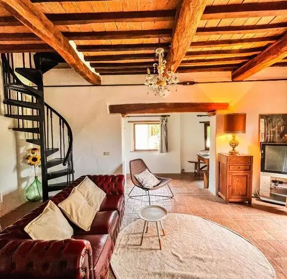 ホテル Agriturismo Quarantallina