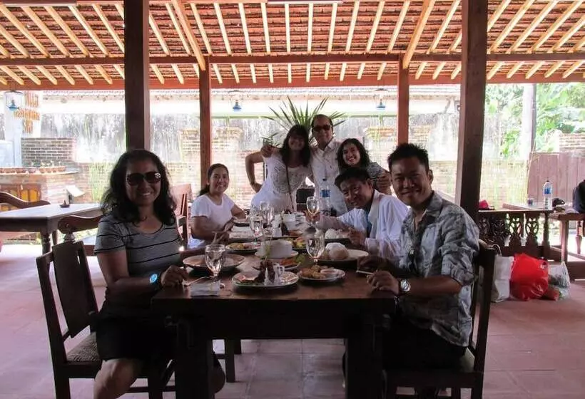 هتل Cempaka Villa