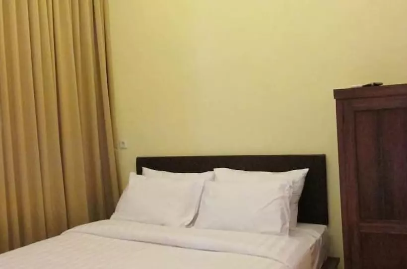 هتل Cempaka Villa