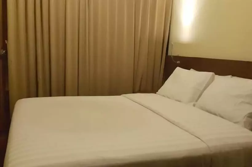 هتل Cempaka Villa