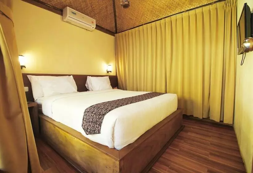 هتل Cempaka Villa