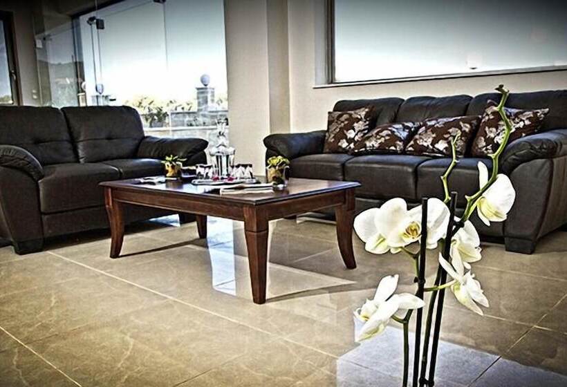 ホテル Crystal Bay