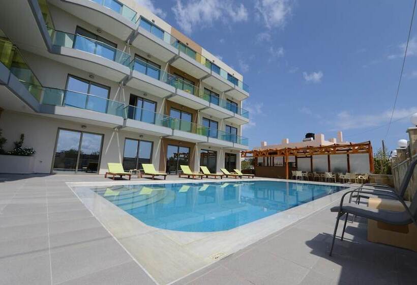 ホテル Crystal Bay