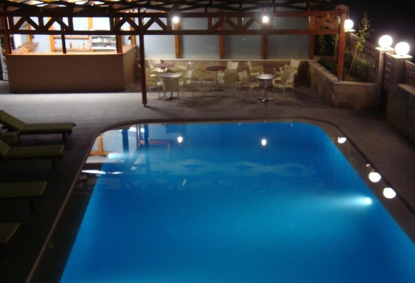 ホテル Crystal Bay