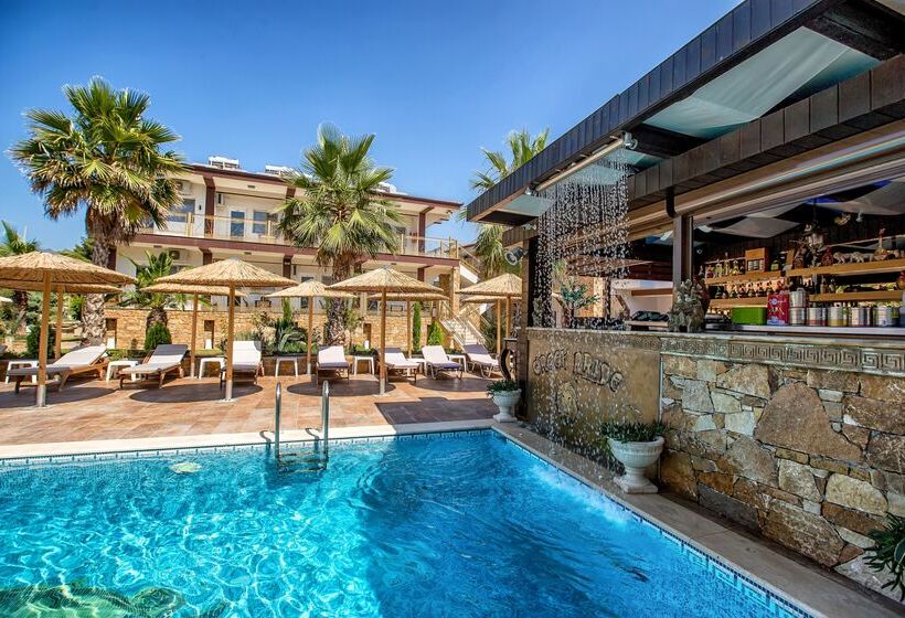 ホテル Greek Pride