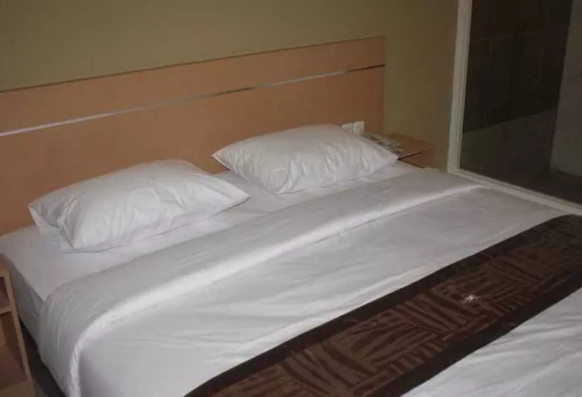 Nozz Hotel Semarang