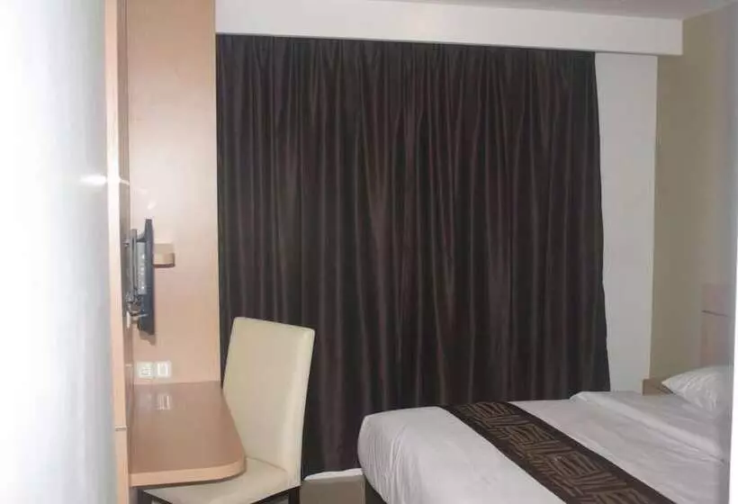 Nozz Hotel Semarang