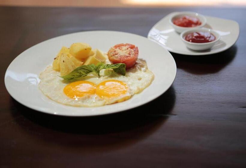 בית מלון כפרי Rantun S Place Nusa Dua