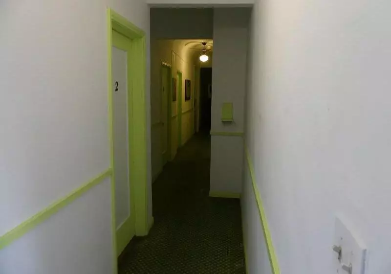 בית מלון כפרי Wilshire Orange