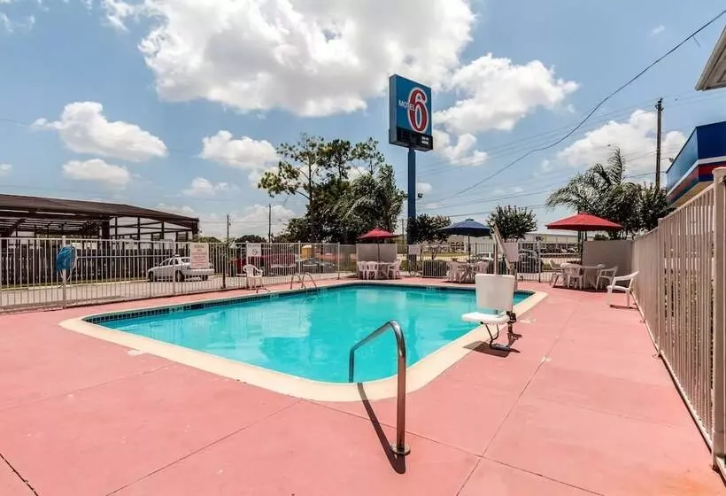 Motel 6victoria, Tx