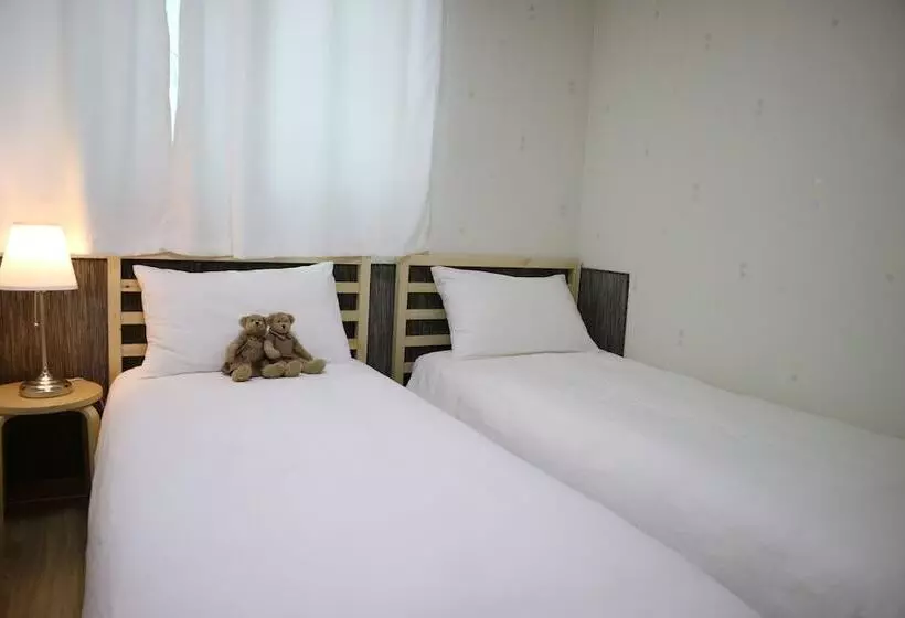 Пансион Mr. Kim Guesthouse