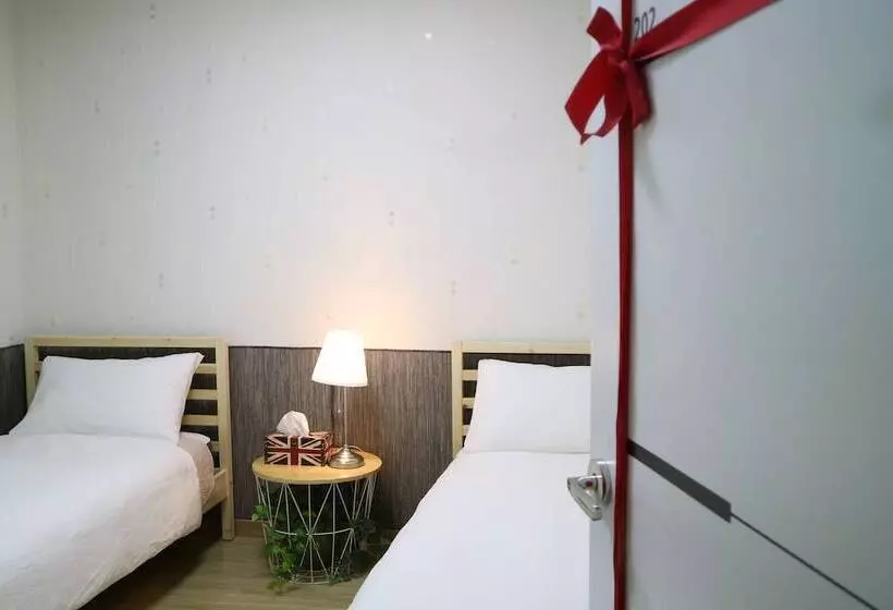 Пансион Mr. Kim Guesthouse