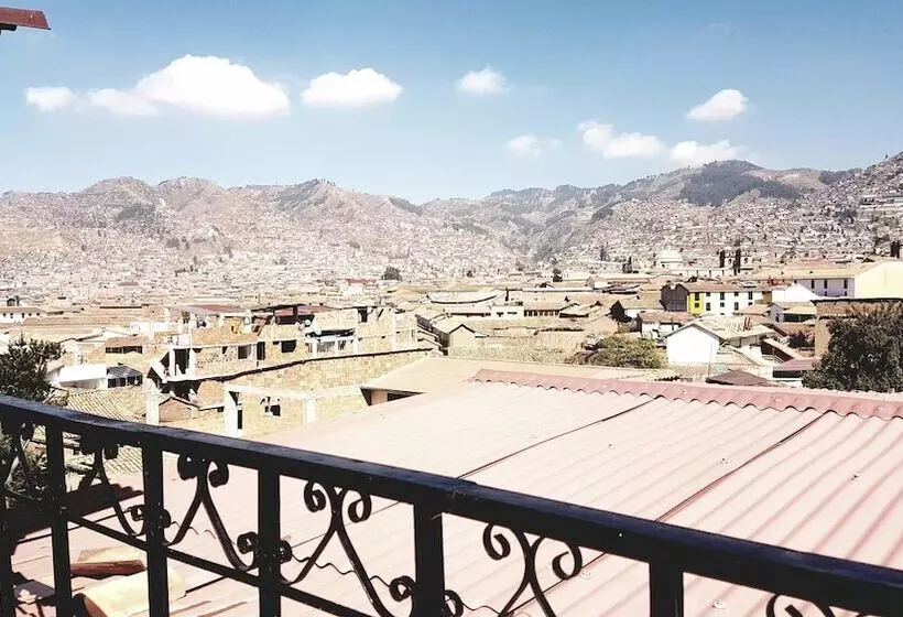 Pension Pumamarca Guest House