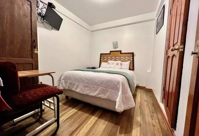 Pension Pumamarca Guest House