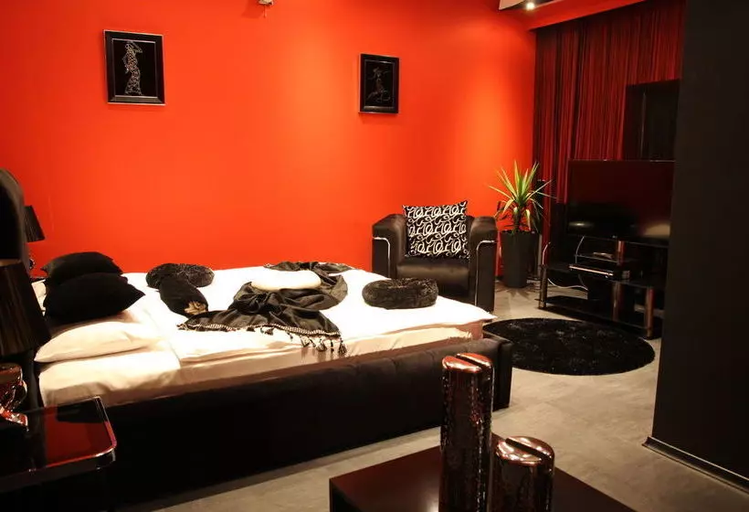 پانسیون Rixo`s Guesthouse