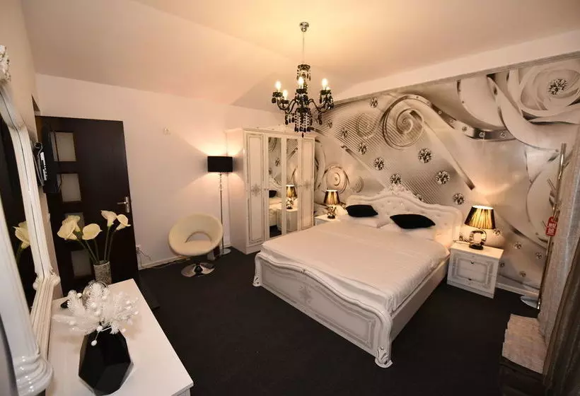 پانسیون Rixo`s Guesthouse