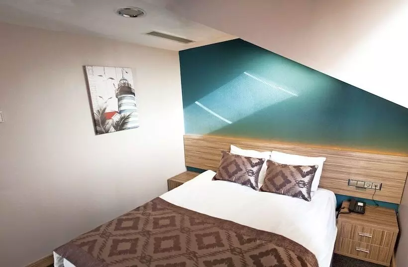 The Rise Aron Business Hotel Merter