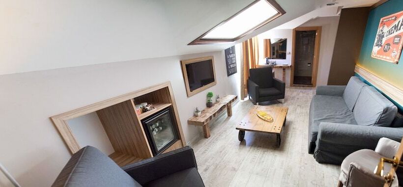 The Rise Aron Business Hotel Merter