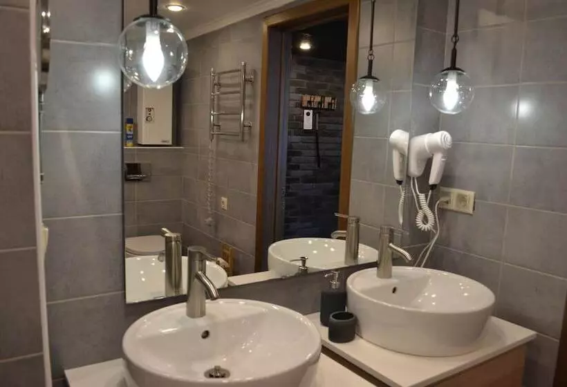 Auberge Hôtelière Khanuma